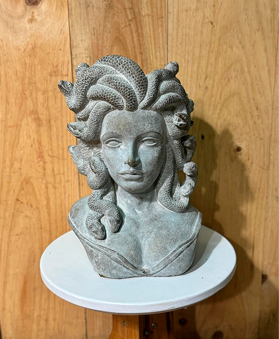 Busto Medusa Gris Decoración Jardín